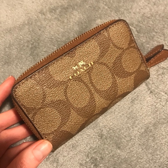 Coach Mini Wallet - Picture 6 of 8